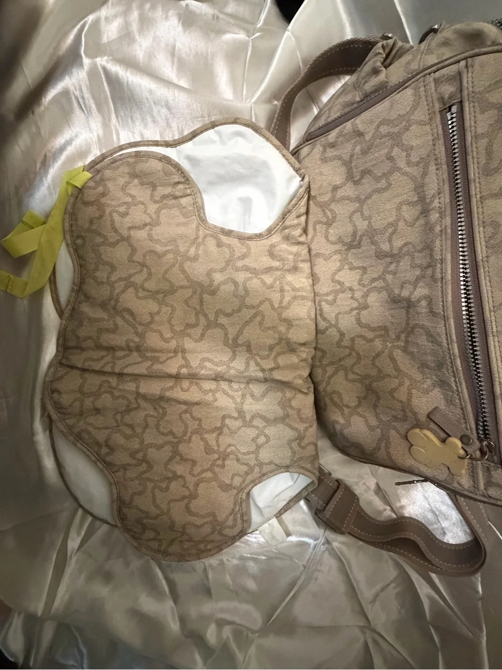 Tous authentic diaper